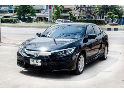 Honda civic 1.8 E เบนซิน